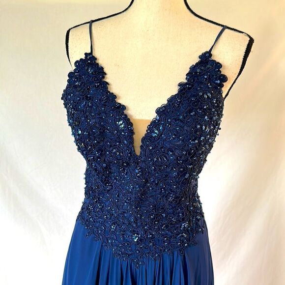 Faviana v- neck chiffon sequined evening dress size 14 - Picture 2 of 10